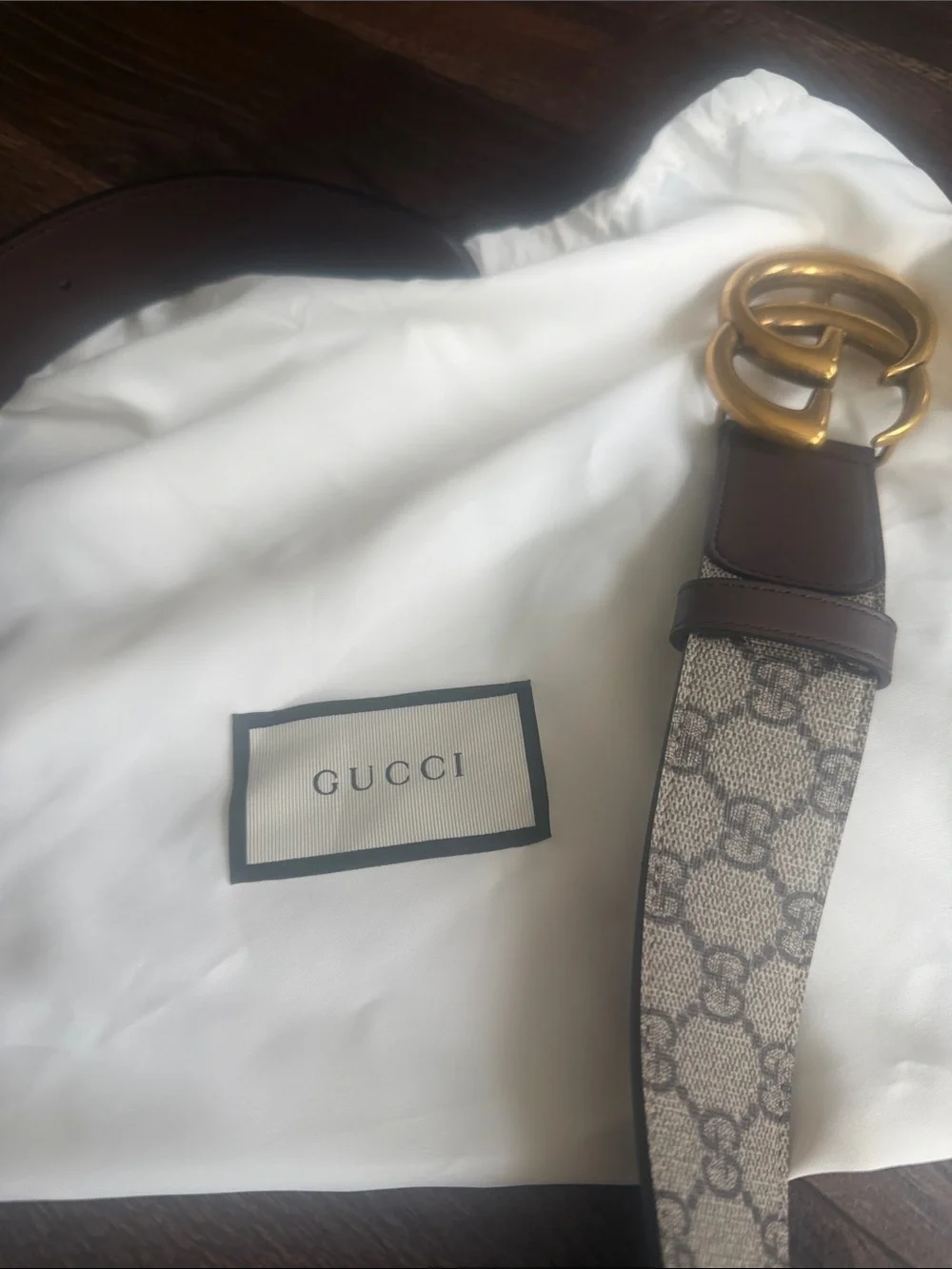 Gucci belt signature